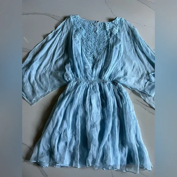 Dress - Picture 4 of 16